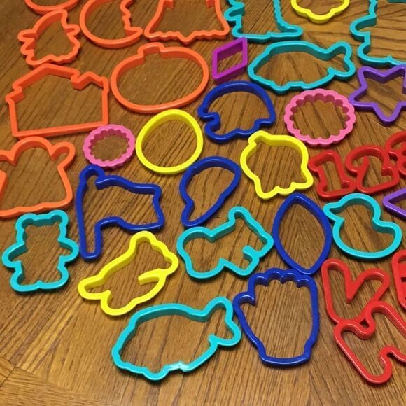 53 Betty Crocker Cookie Sandwich Cutters Animals Letter Numbers Bundle H… - Picture 5 of 6